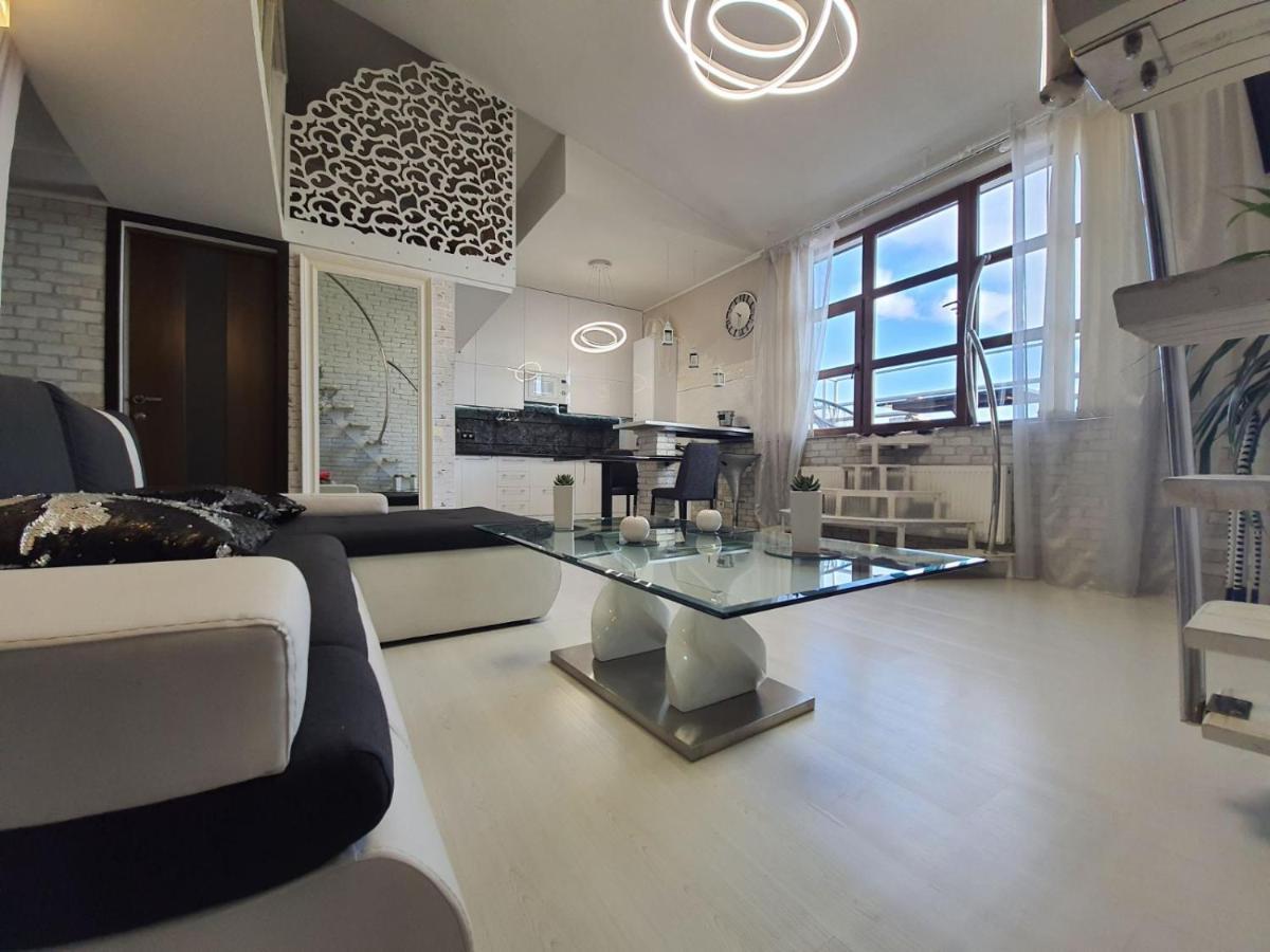 Apartment Penthouse Chişinău Eksteriør billede