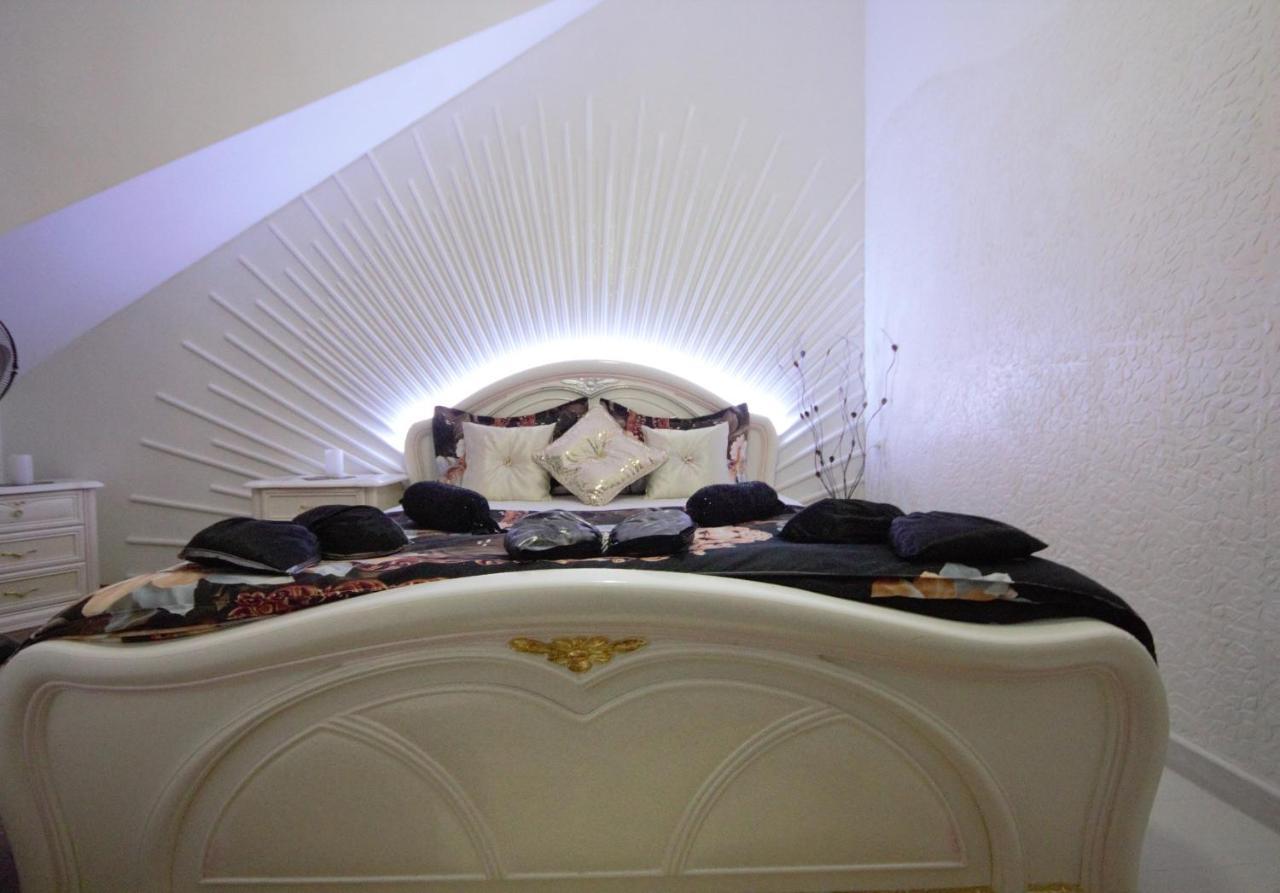 Apartment Penthouse Chişinău Eksteriør billede
